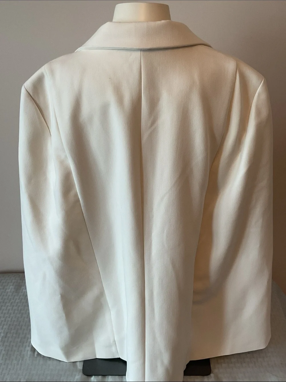 Dynamite Cape Blazer - Picture 5 of 12